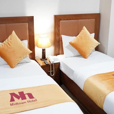 Midtown Hotel Rawalpindi Buitenkant foto
