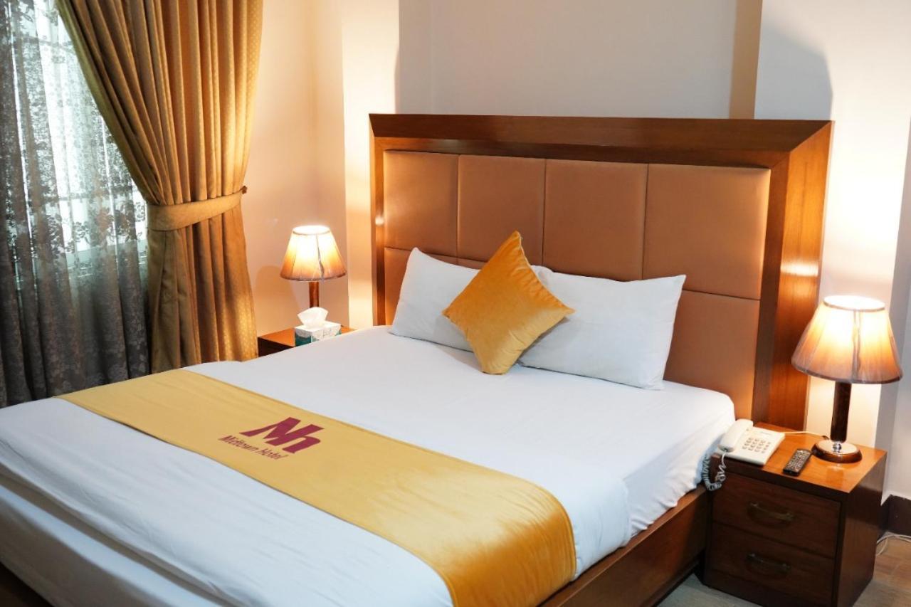 Midtown Hotel Rawalpindi Buitenkant foto