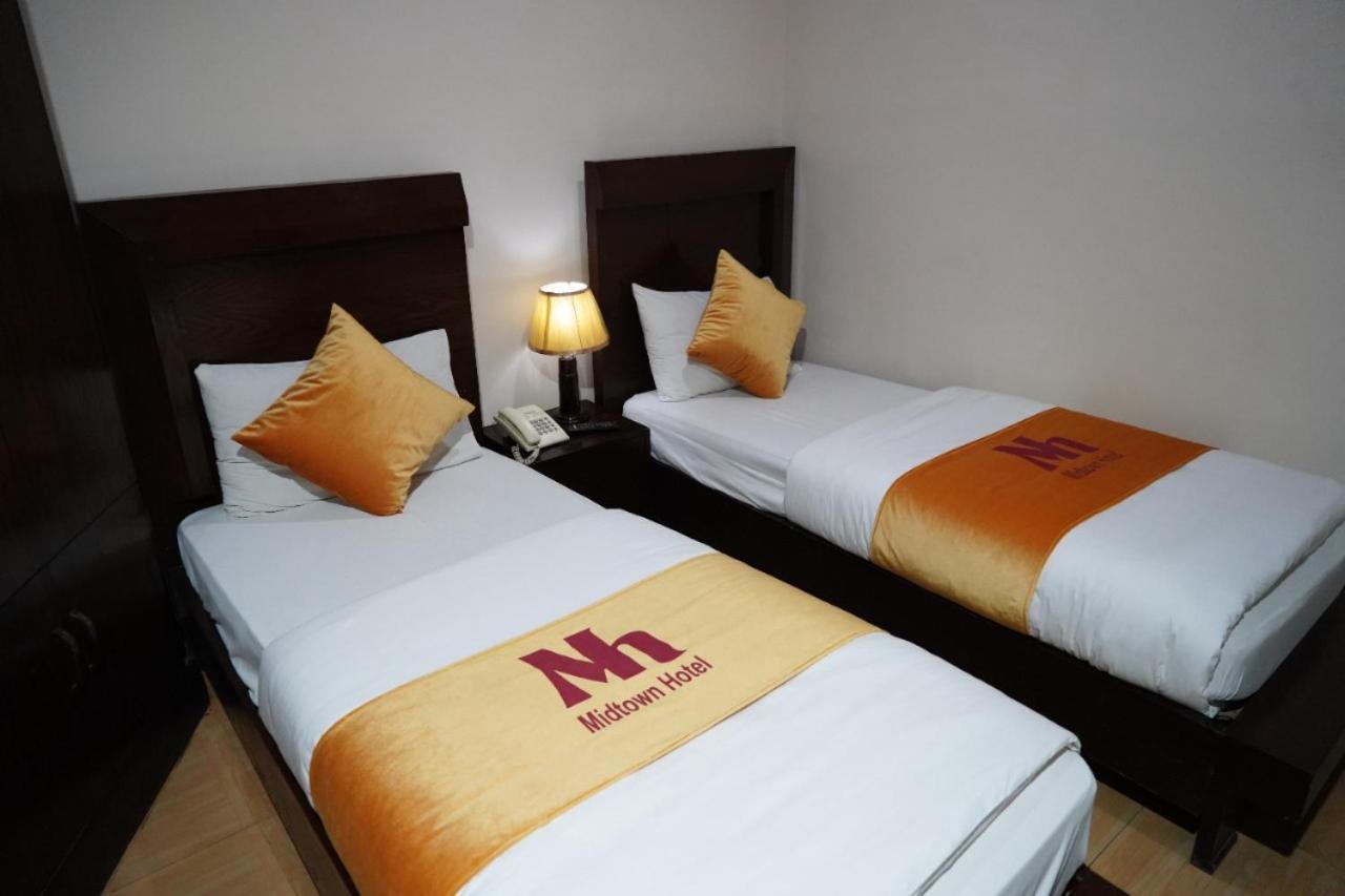 Midtown Hotel Rawalpindi Buitenkant foto