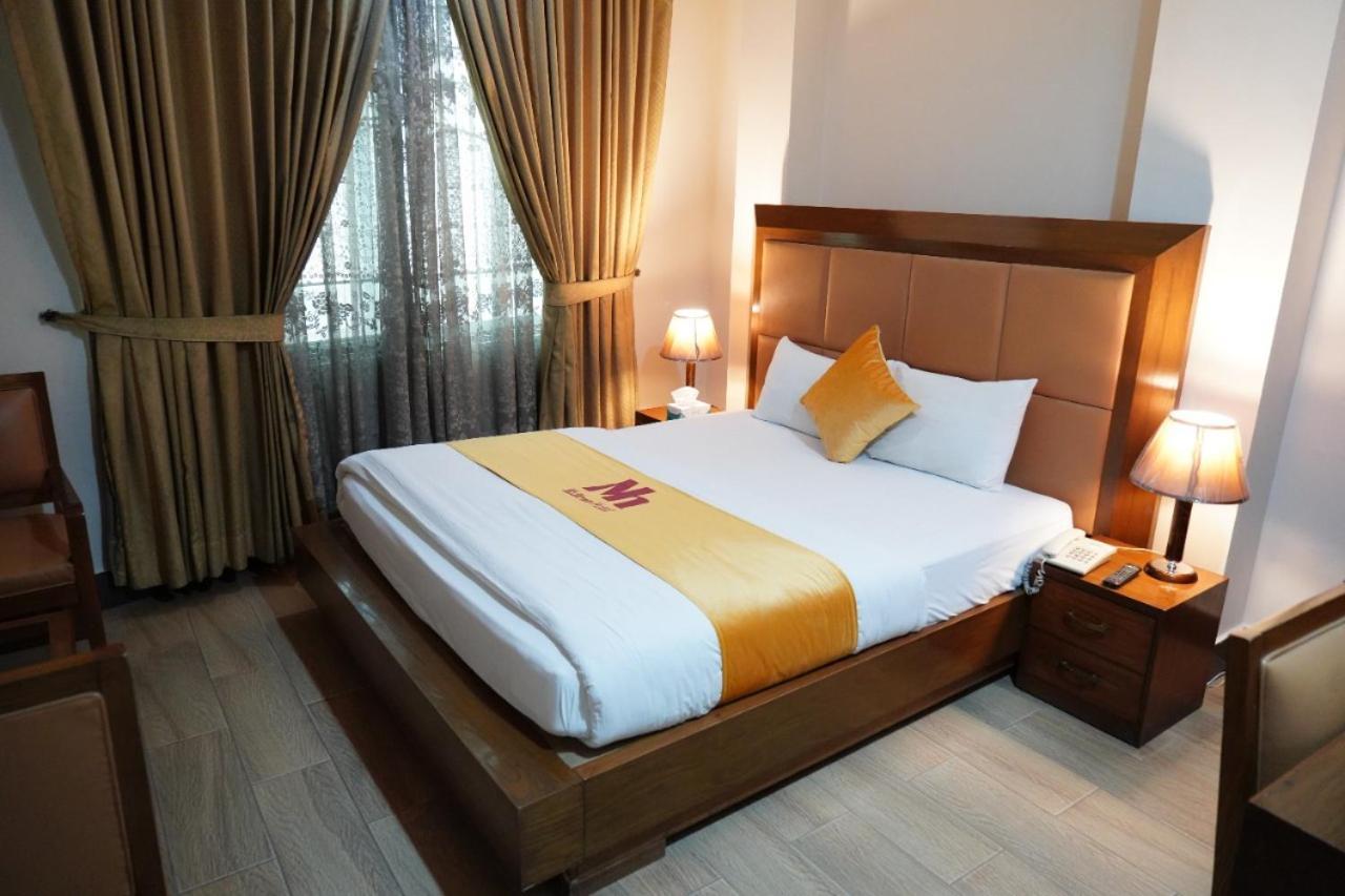 Midtown Hotel Rawalpindi Buitenkant foto