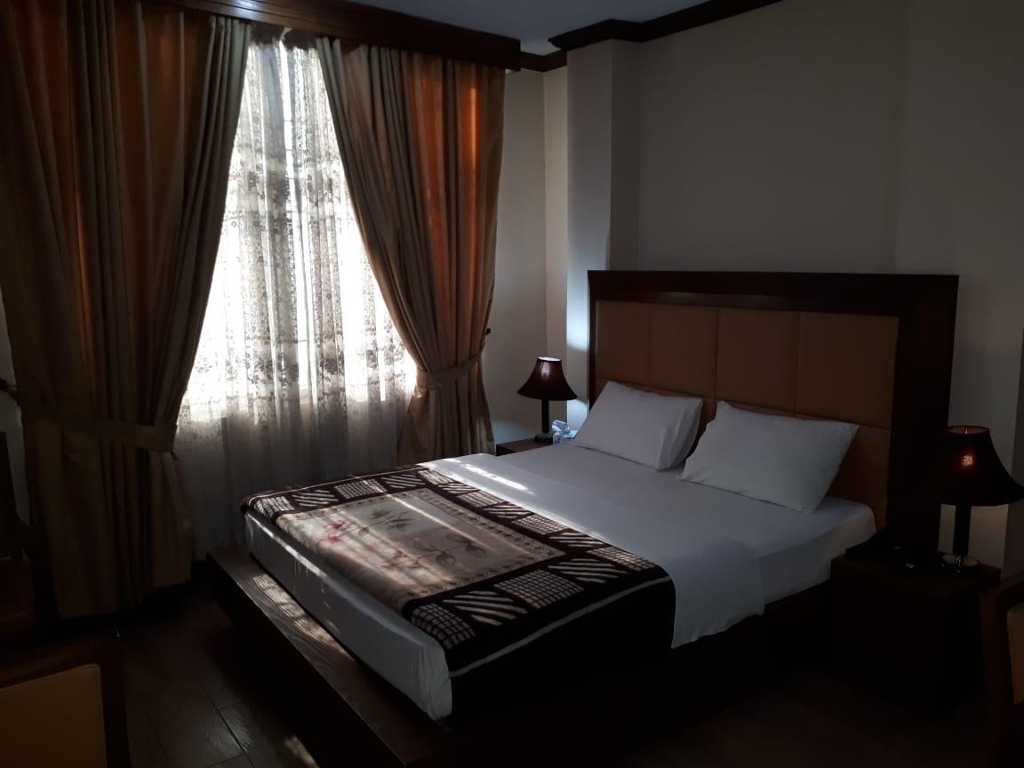 Midtown Hotel Rawalpindi Buitenkant foto