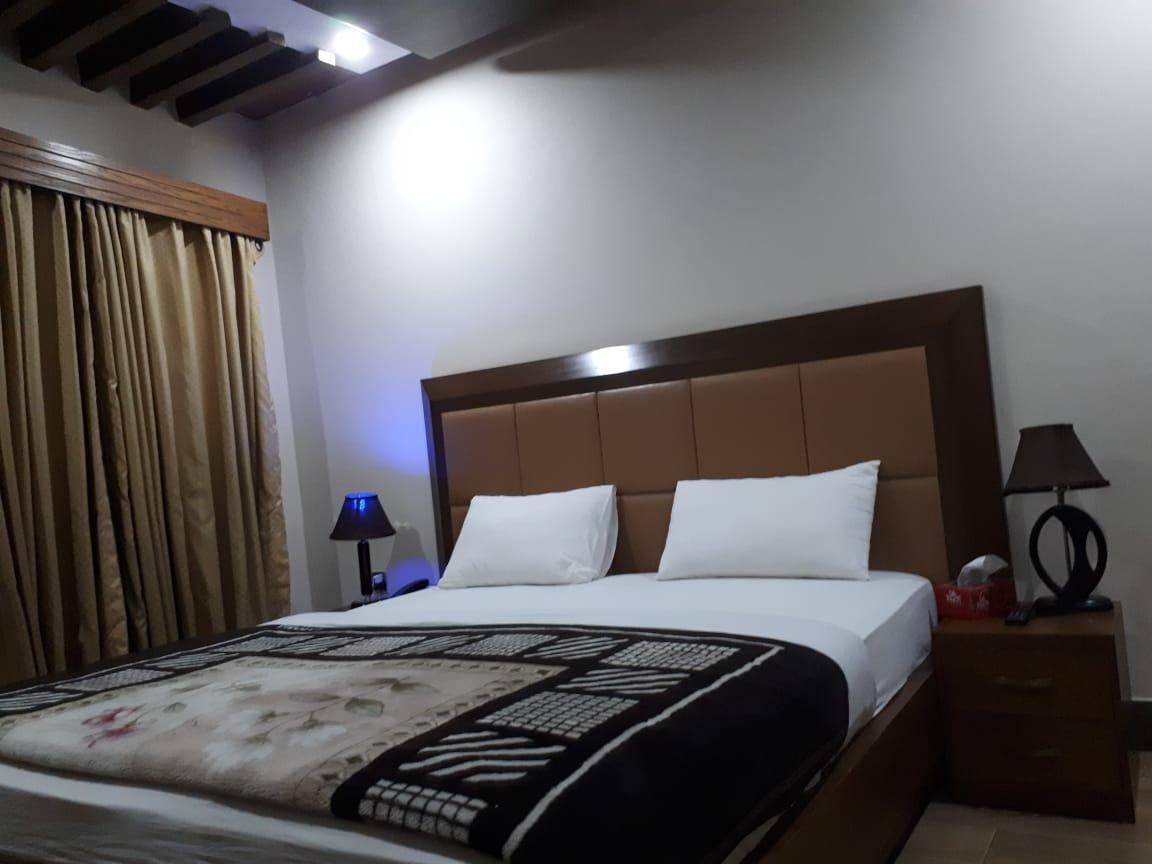 Midtown Hotel Rawalpindi Buitenkant foto